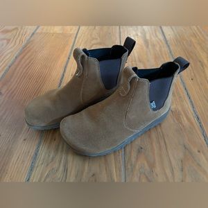Lems Chelsea Boot. Cedar (light brown).